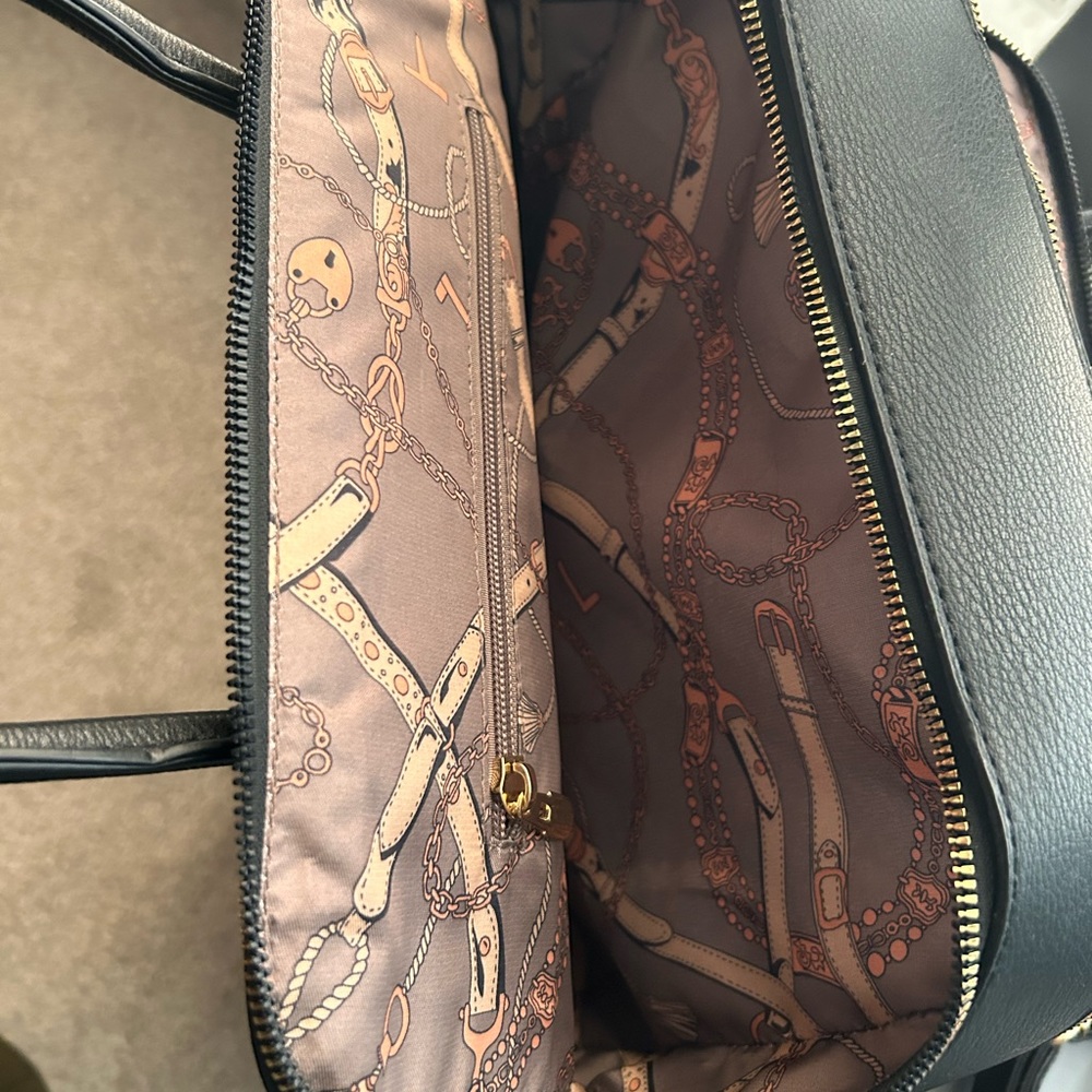 Women’s Handbag - Picture 3 of 5